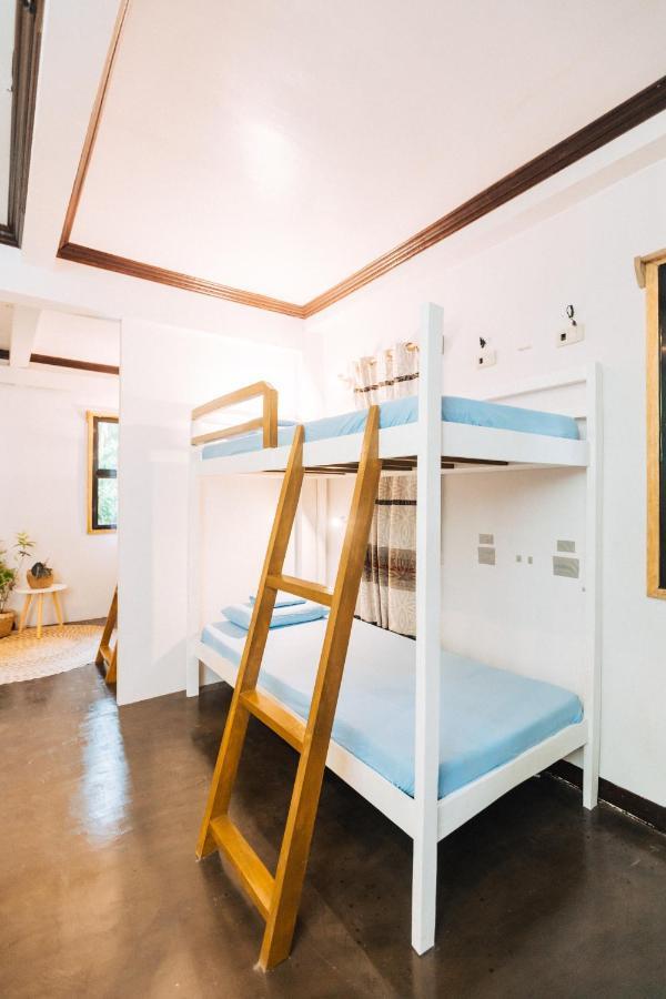 Higala Hostel Siargao Генерал-Луна Экстерьер фото