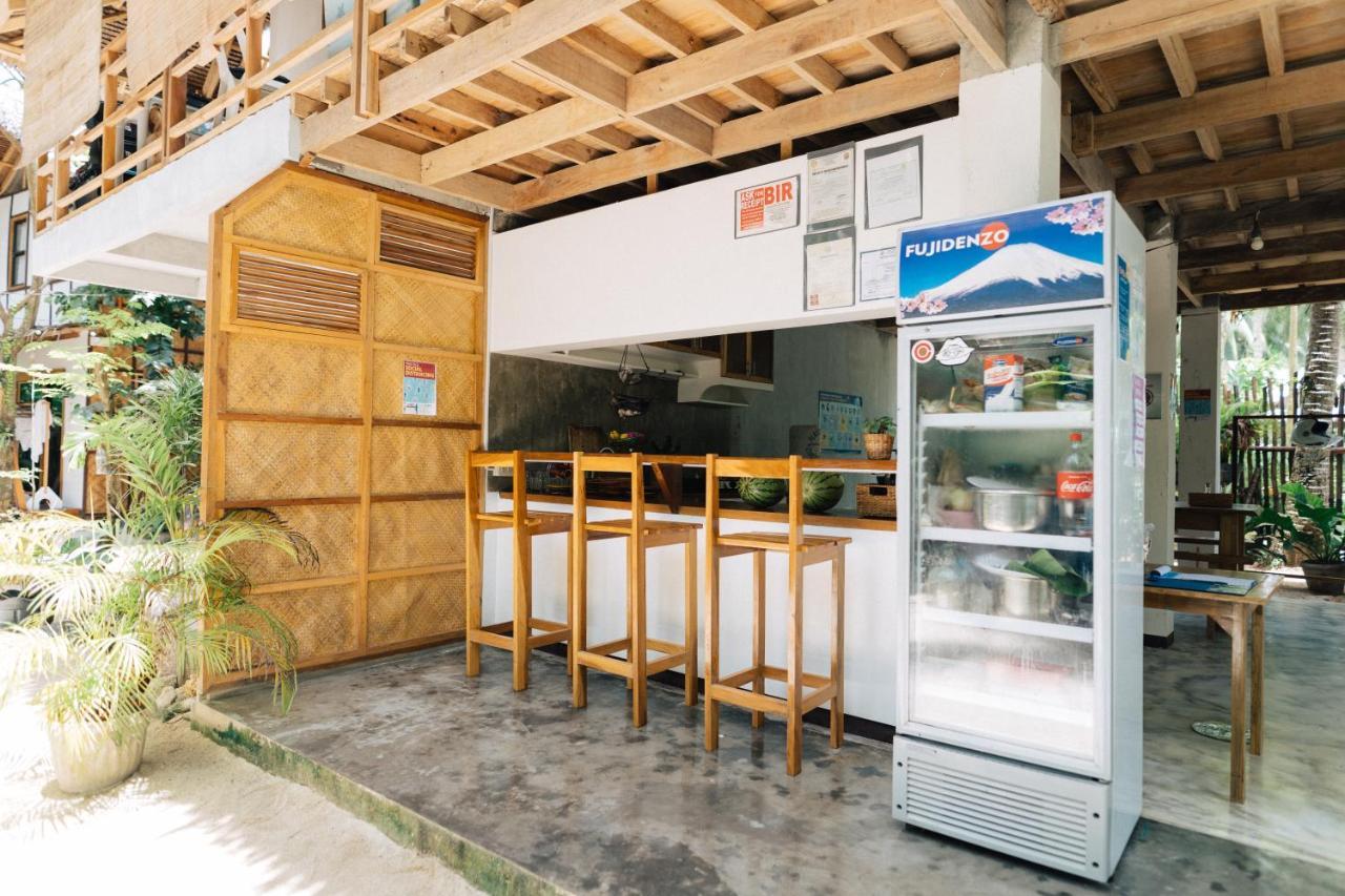 Higala Hostel Siargao Генерал-Луна Экстерьер фото